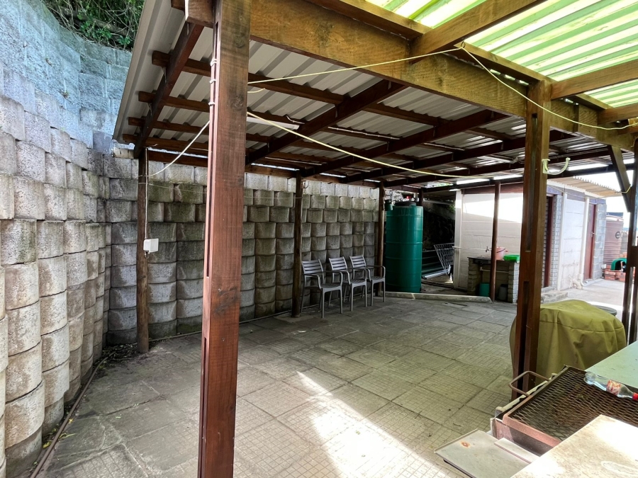 2 Bedroom Property for Sale in Seavale Eastern Cape